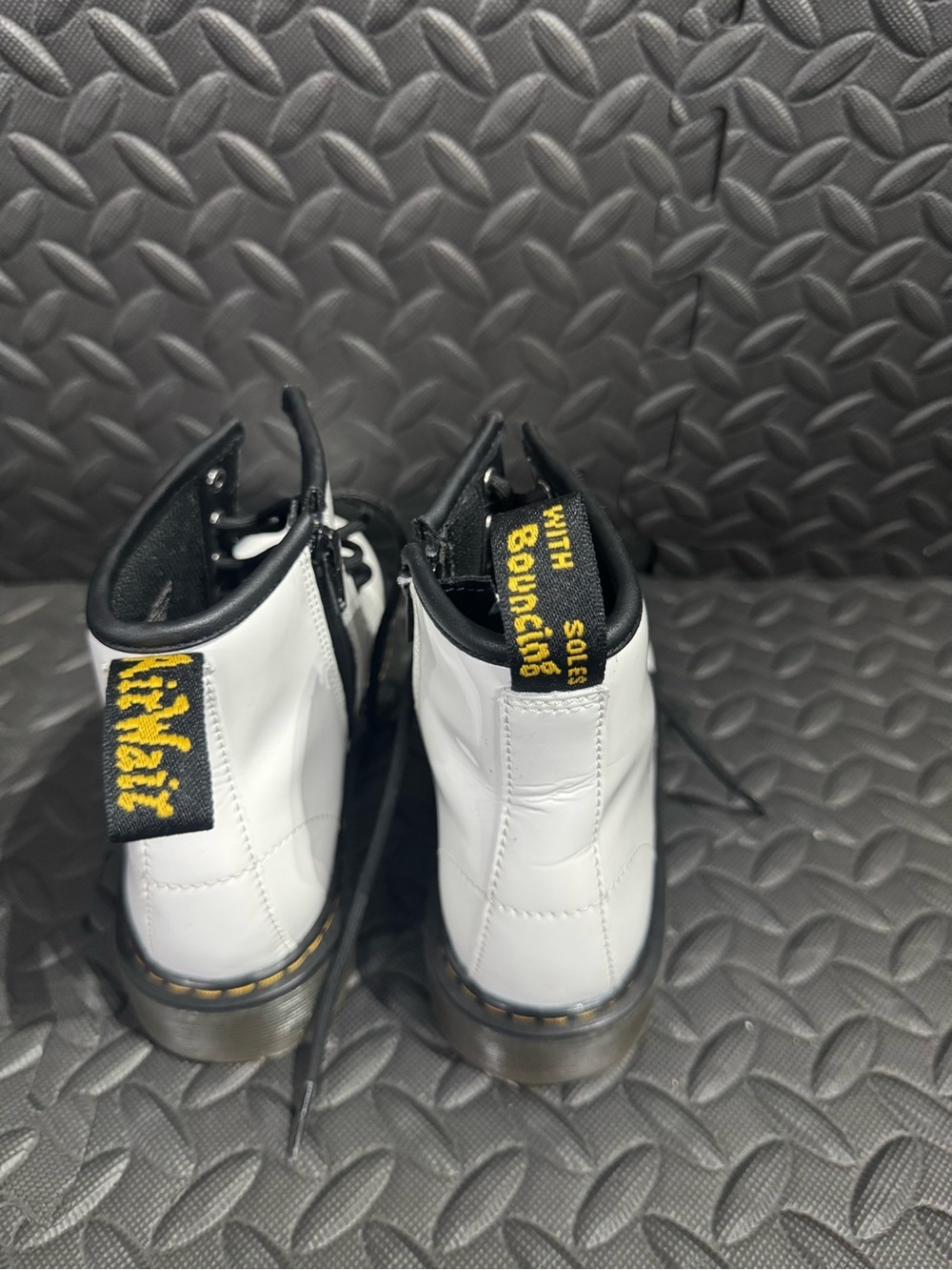 Dr. Martens 1460 J White Patent Lace Up Boots Kids Size US 3 EU 34 - Picture 8 of 16
